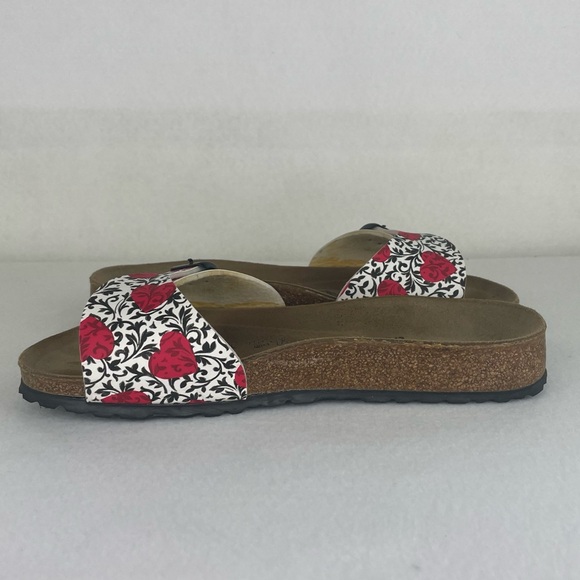 Birki’s Madrid Heart Sandals Women’s EUR 38 US 7-7.5 Black Swirl Red Heart Slide - Picture 6 of 12